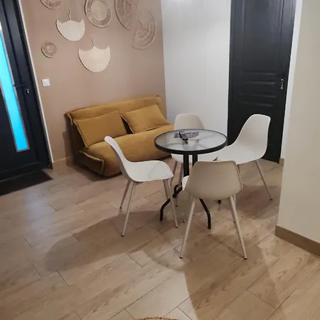Studio Proche Aeroport De Nantes Гостевой дом *